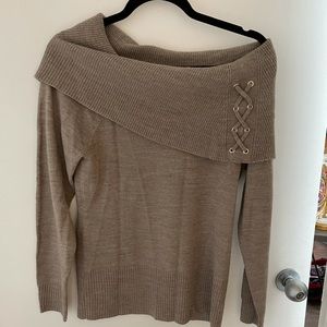 S New York & Co. Lite brown sweater
